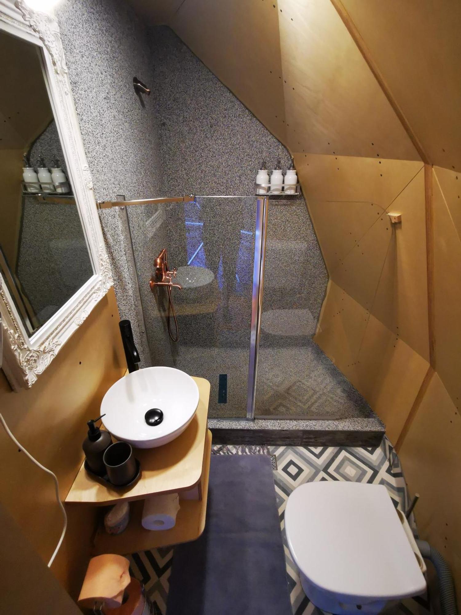 Glamping Zazen Hotel Drumu Carului Eksteriør billede